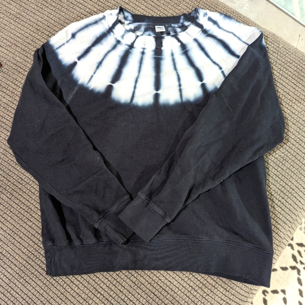 Old Navy sweater